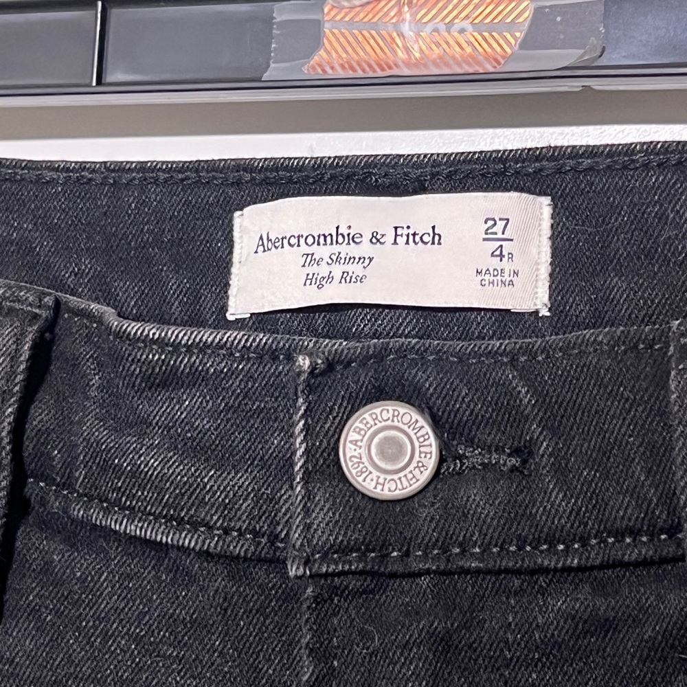 Abercrombie & Fitch Skinny High Rise Split Hem Black Jeans Women Size 4R/27 - Picture 4 of 6